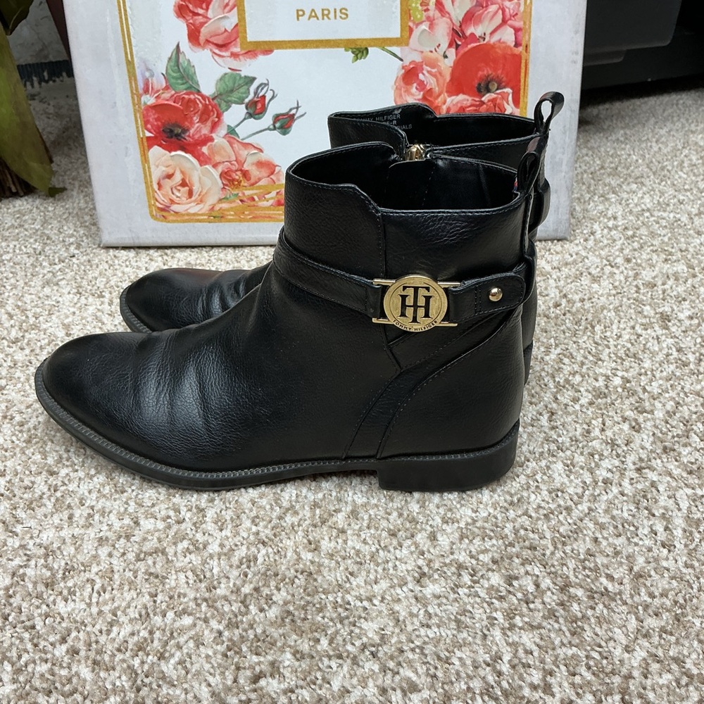 Tommy Hilfiger Black Leather Ankle Booties with Gold TH Emblem